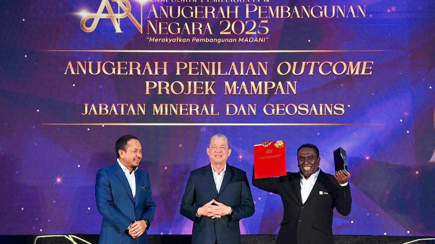 JMG Raih Anugerah Penilaian Outcome Projek Mampan di Anugerah Pembangunan Negara 2025