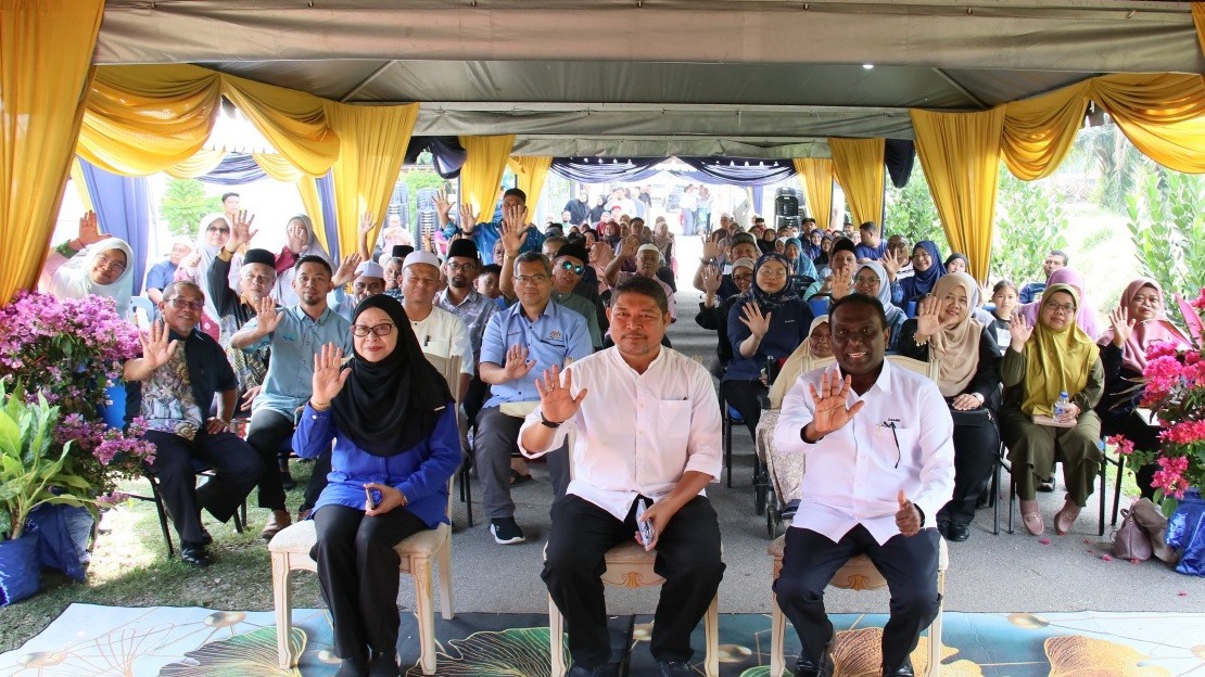 JMG Peruntuk RM1 Juta Laksana Projek Kampung Angkat MADANI Di Merlimau